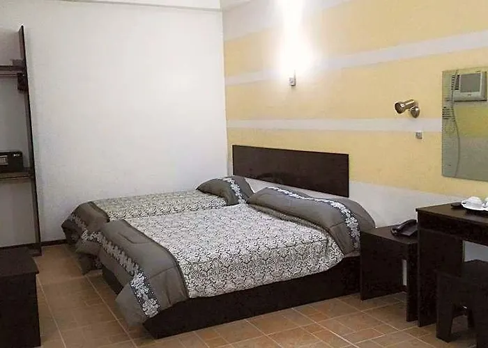 Metro Park - Hotel